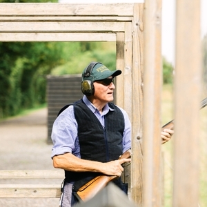 Fennes shooting school clay pigeon shooter  chab7149 hr.jpg